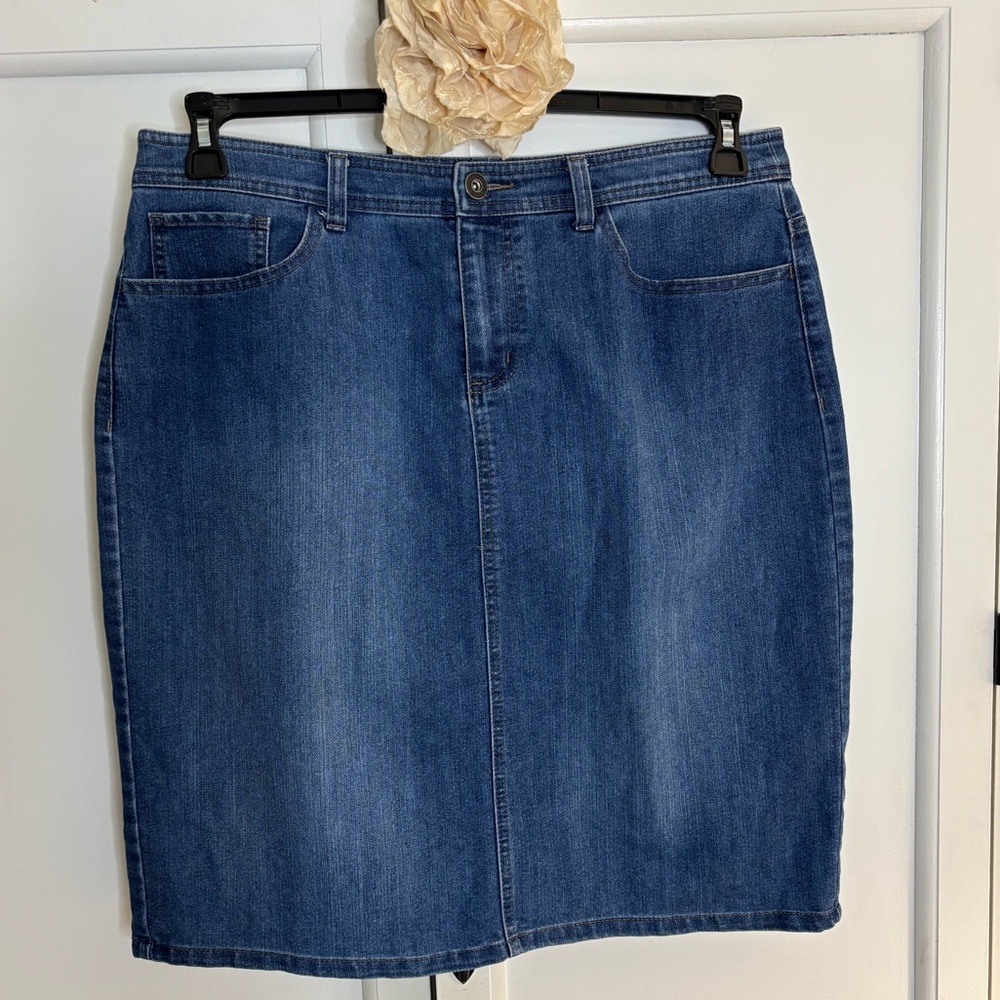 Christopher & Banks Denim Skirt 14
